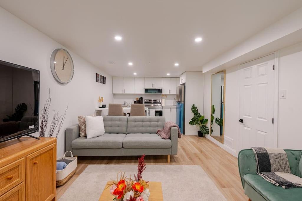 Luxury New Spacious Apartment - Country Hills, Kitchener Luaran gambar